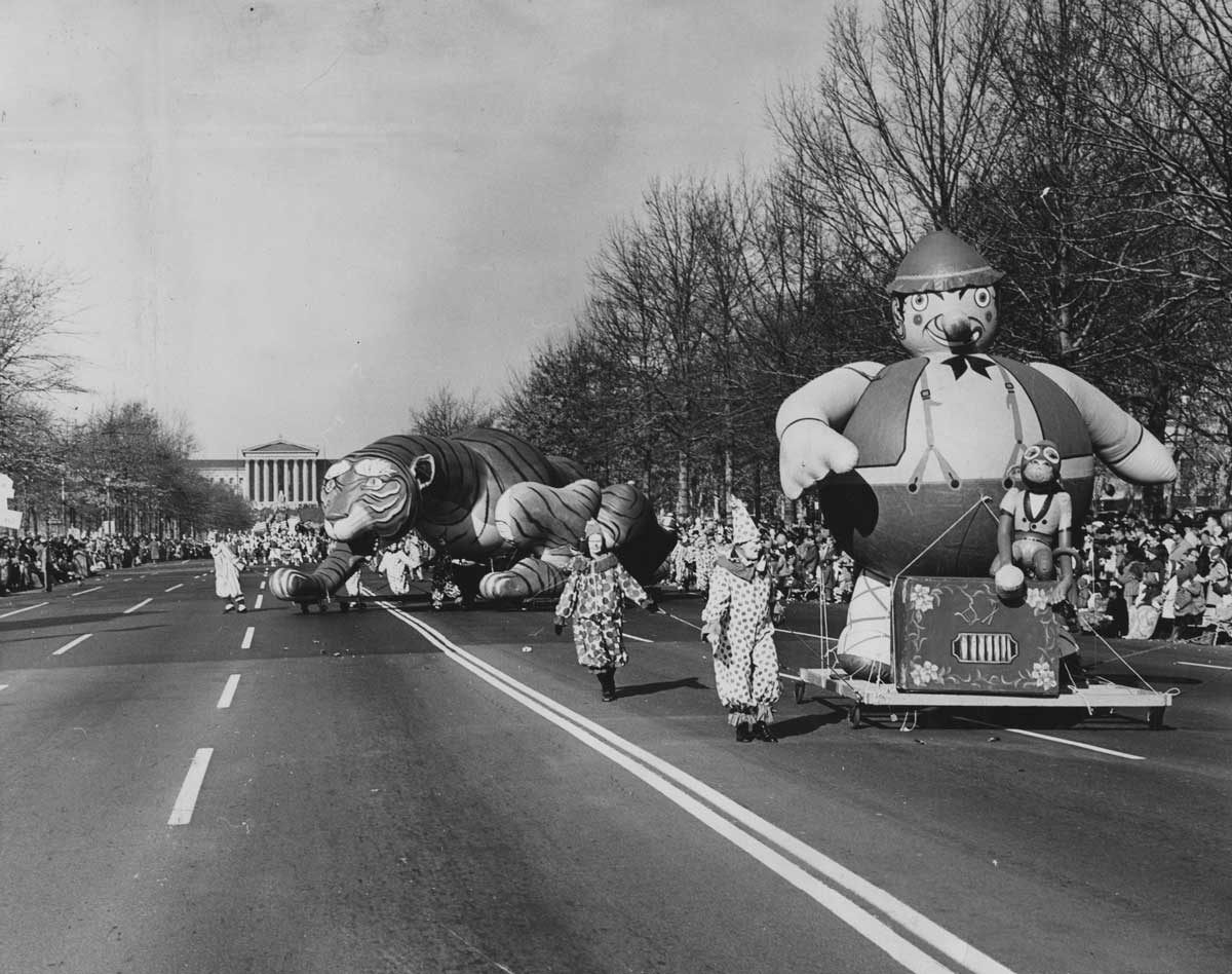 Vintage photo of Gimbel's Parade, 1960