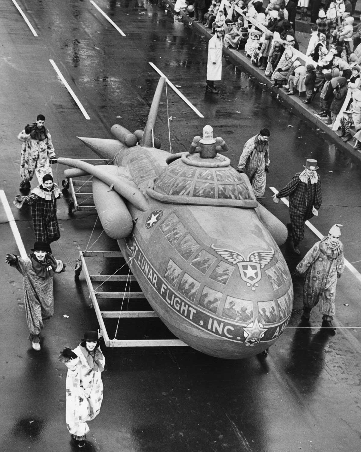 Spacecraft float in 1962 in Gimbel's parade