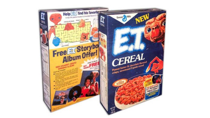 Front and back of discontinued breakfast cereals - A box of E.T. breakfast cereal.